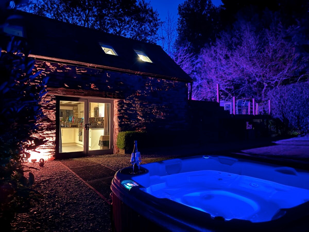 Sunridge Lodge Lit up at Night with blue light