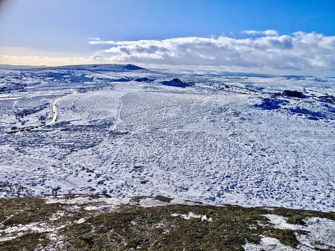 Winter wonderland in Dartmoor: Snow-covered landscapes of Dartmoor National Park